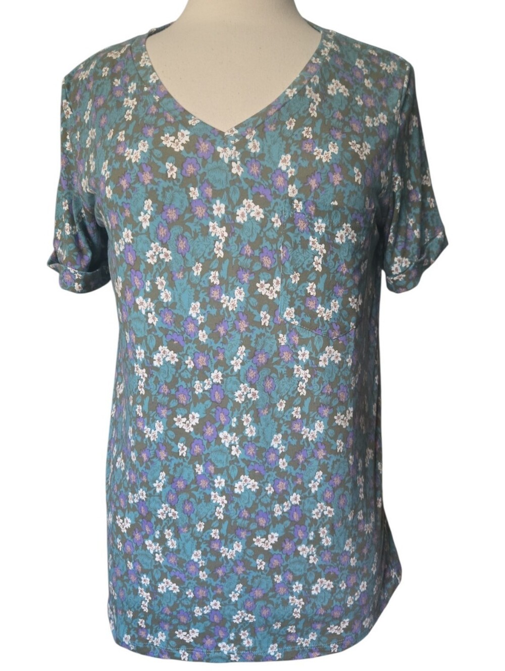 Michelle Mae Sophie Floral V-Neck Tee - M